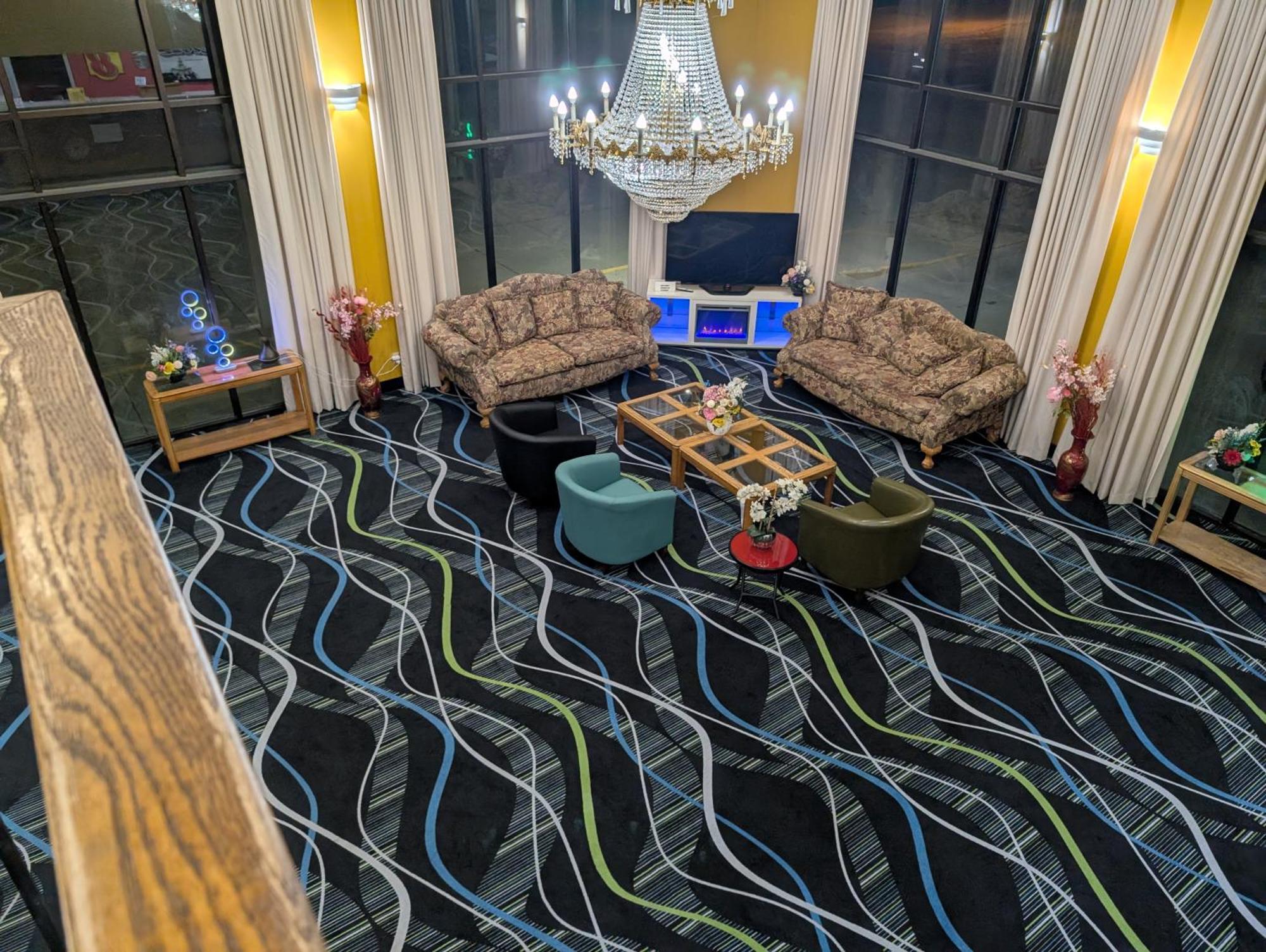 Super 8 By Wyndham Staunton Hotel Buitenkant foto